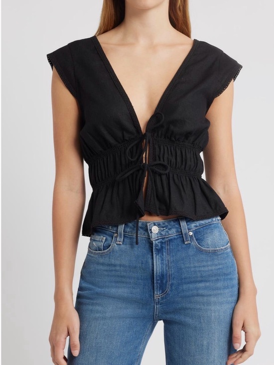 Wayf Tops - NEW…WAYF Tie-Front Linen Blend Top